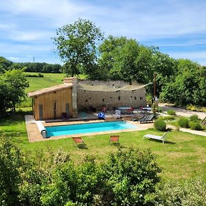 Gîte campagne famille 15 pers Piscine chauffée Jeux enfants Pétanque Saint-Sauvy Exterior photo