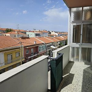 Light Spacious Almada Apartment Exterior photo