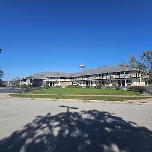 Brookville Inn Exterior photo