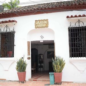 Hotel Majestic Plaza Mompos Exterior photo