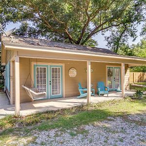 Villa Waveland Retreat With Yard Walkable Location Exterior photo