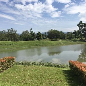 Appartement Midst 2 Royal Hills Golf Course And Spa à Nakhon Nayok Exterior photo