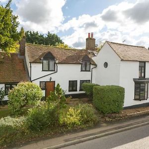 Charming 18 Century Cottage Caddington  Exterior photo