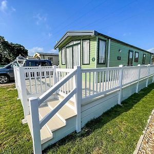 Hotel Lovely 6 Berth Caravan At Caldecott Hall Country Park, Norfolk Ref 91010C à Great Yarmouth Exterior photo