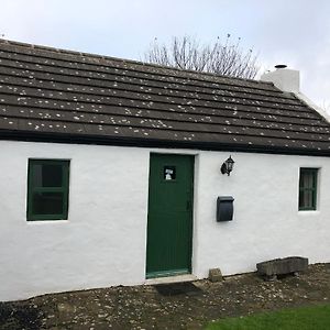 Dolphin Cottage - Child & Pet Friendly Ballintoy Exterior photo