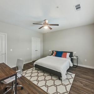 Appartement C Creek 4304 I New Construction 2Bd Apt I Gated à Houston Exterior photo