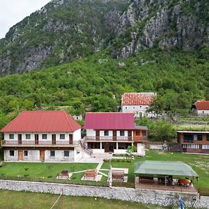 Guesthouse Driti Shkodër Exterior photo