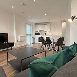 Appartement Modern 2 Bed With Parking - Grand Exchange, Brackn à Bracknell Exterior photo