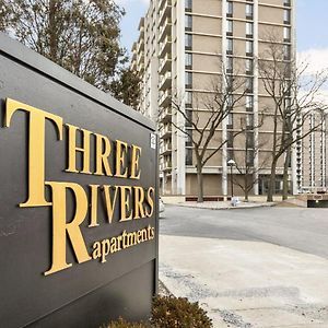 Appartement Landing At Three Rivers - Studio In Central Fort Wayne Exterior photo