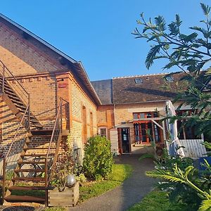 Bed and Breakfast Chambre D'Hotes Maison Sainte-Suzanne à Nouan-le-Fuzelier Exterior photo