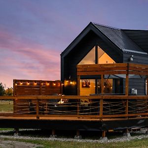 Appartement Modern Tiny Cabin, With Hot Tub In Choteau Mt Exterior photo