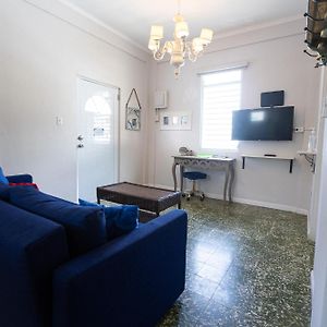 Appartement 201-Vintage Modern Haven In The City, Near The Beach With Free Parking à San Juan Exterior photo