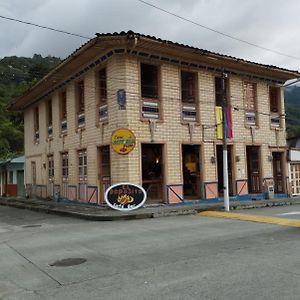 Hotel Hostal Casa Victoria Pijao Exterior photo