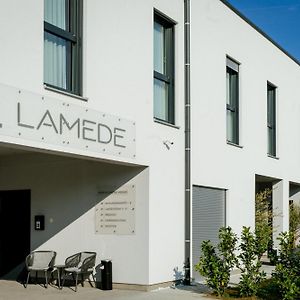 Hotel Lamede à Wiener Neustadt Exterior photo