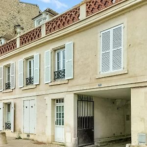 Lovely Apartment In Chantilly With Wifi Exterior photo