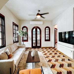 Villa Colonial Style House For 8 Walk To Condado Beach à San Juan Exterior photo