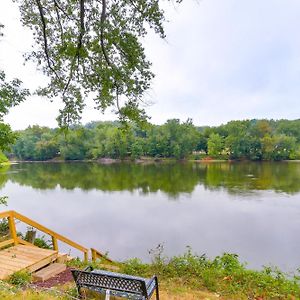 Appartement Peaceful Riverfront Retreat With Yoga And Art Studio! à Berryville Exterior photo