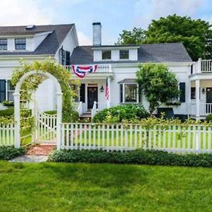 Downtown Edgartown Home Exterior photo