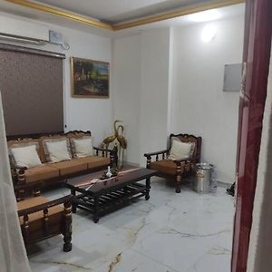 3 Bedroom Apartment In Janakpuri Alīgarh Exterior photo