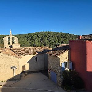 Hotel Charmante Maison Dans Le Luberon à Vitrolles-en-Luberon Exterior photo