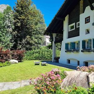 Villa Spaziosa Taverna Accanto Alle Piste Da Sci à Courmayeur Exterior photo