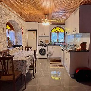 Villa Detached Stone House With Access To A Large Garden Near Beach à Kemer Exterior photo