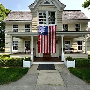 Bed and Breakfast The 1708 House à Southampton Exterior photo