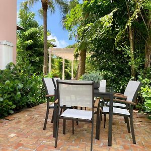 Villa Pink House Modern 3Bd 3Ba Parking And Porch à West Palm Beach Exterior photo