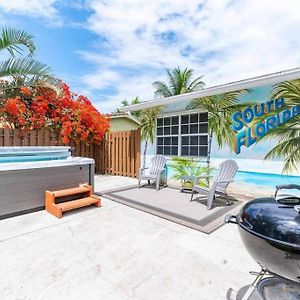 Villa Ventur Tropical W Hot Tub Close To Beach à Deerfield Beach Exterior photo