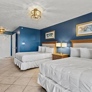 Ocean View Hotel Room With Balcony- 2 Full Beds #22 Fort Pierce Exterior photo