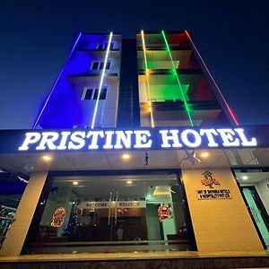 Pristine Hotel Porvorim Exterior photo