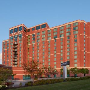 Hotel Courtyard By Marriott Ottawa East Exterior photo