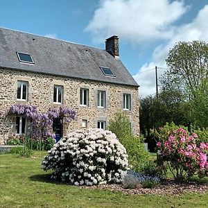 Bed and Breakfast Chambre Des Bords De Siame à Gratot Exterior photo