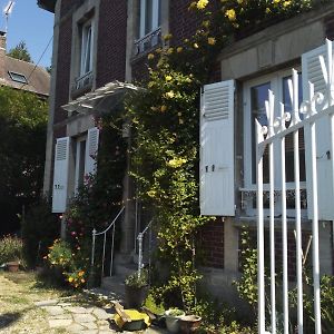 Bed and Breakfast Silver Chambre à Creil Exterior photo