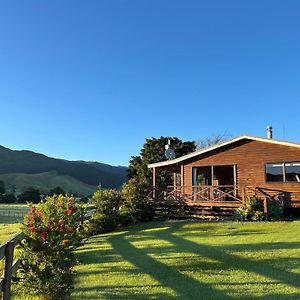 Hotel White Star Station Farm Holiday Park à Coromandel Exterior photo