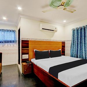 Super Hotel O Hanuman Pet Near Railway Station Formerly Sitara Vijayawāda Exterior photo