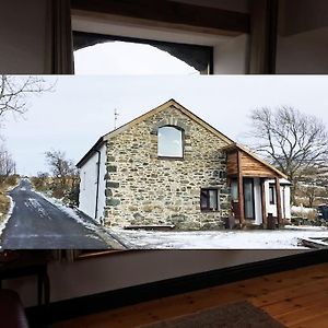 Villa Secret Mountain Hideaway à Dinorwic Exterior photo