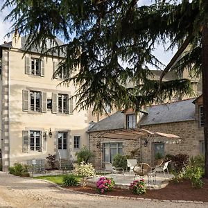 Clos Du Cedre - Maison Et Chambres D'Hotes A Dinan Exterior photo