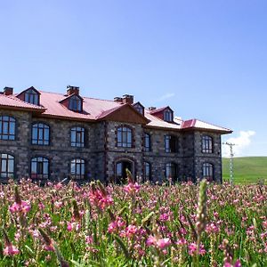 Lake Cildir Lodge Exterior photo