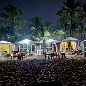 Bed and Breakfast Kashinath Beach Huts à Agonda Exterior photo