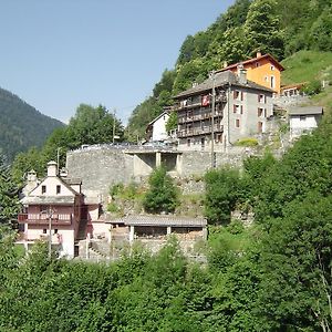 Bed and Breakfast Bnb "A La Crus" à Crana Exterior photo