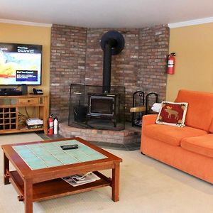 Trailside Village #7 - Slopeside 1Br With Hot Tub, Sauna And Bbq, Ski In Ski Out Killington Exterior photo