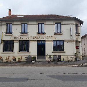 Hotel Le Bras D'Or à Varennes-en-Argonne Exterior photo