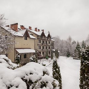 Hotel Vitapark Carpaty à Zhdeniievo Exterior photo