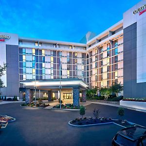 Hotel Courtyard By Marriott Philadelphia City Avenue Exterior photo