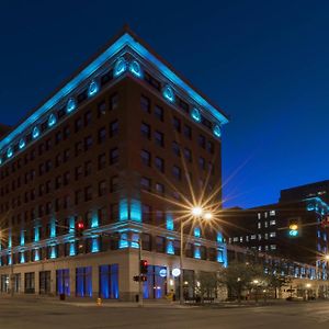 Hotel The Current Iowa, Autograph Collection à Davenport Exterior photo