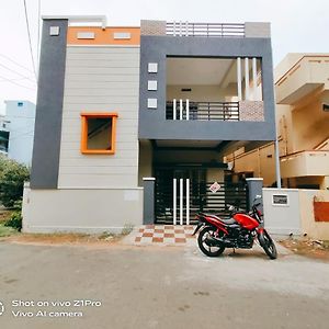 Vizag Home Stay Guest House Visakhapatnam Exterior photo