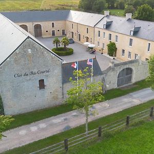 Le Clos Du Bas Courtil Guesthouse B&B Omaha Beach Osmanville Exterior photo