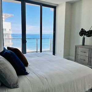 Appartement Ocean Views, Your Oasis Awaits à Riviera Beach Exterior photo