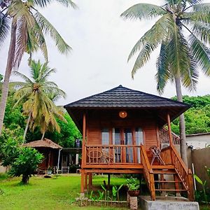 Hotel Yellow Coco Gili Gede Exterior photo